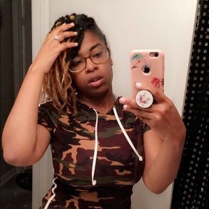 Meet your Posher, Ashley